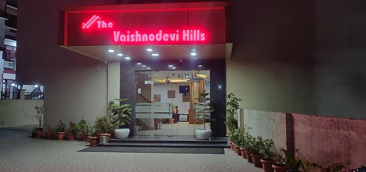 Hotel The Vaishno Devi Hills Katra  Buitenkant foto