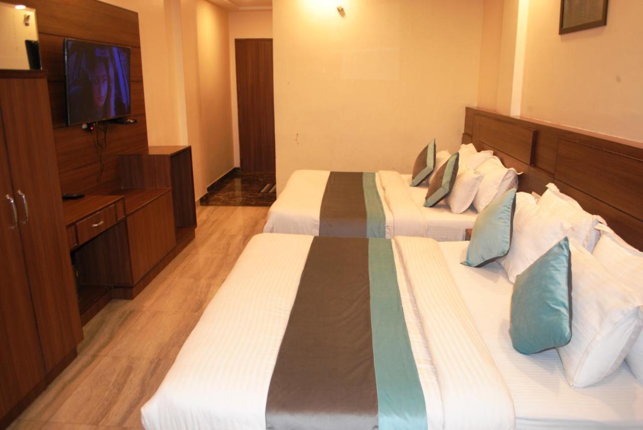 Hotel The Vaishno Devi Hills Katra  Buitenkant foto