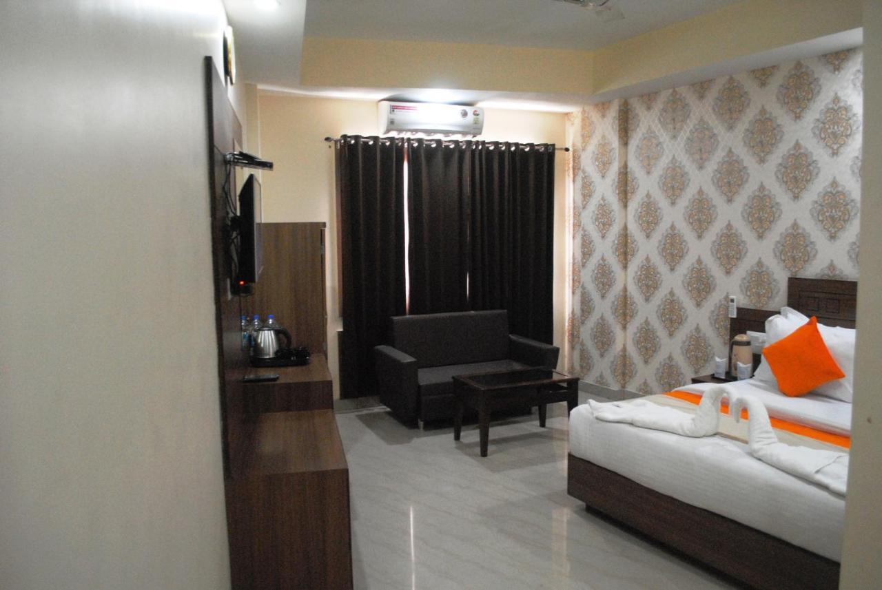 Hotel The Vaishno Devi Hills Katra  Buitenkant foto