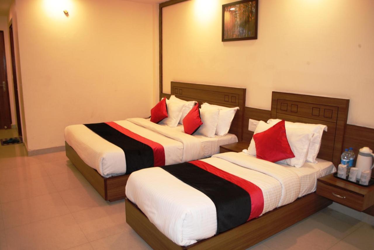 Hotel The Vaishno Devi Hills Katra  Buitenkant foto